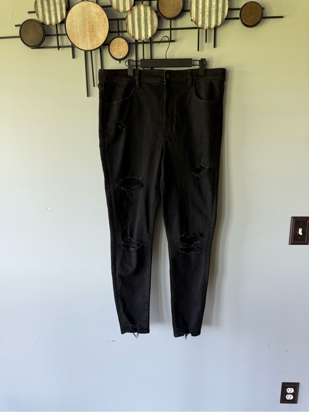 American Eagle Outfitters Black Distressed Jigging Size 18Tall